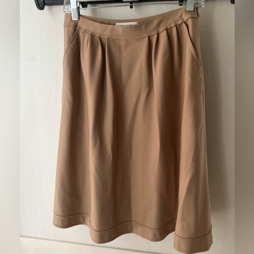 Banana Republic Skirt NWT